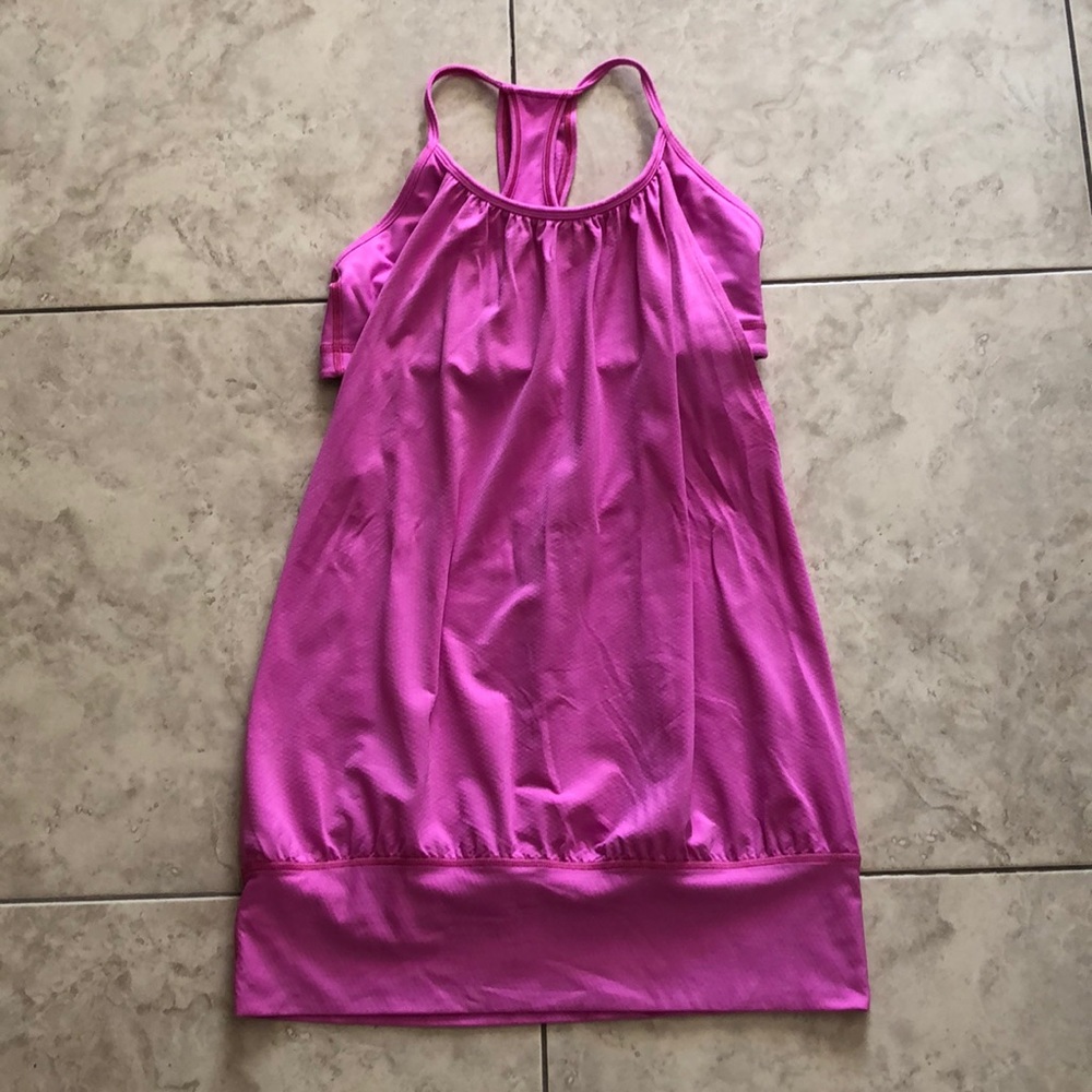 Lululemon size 6